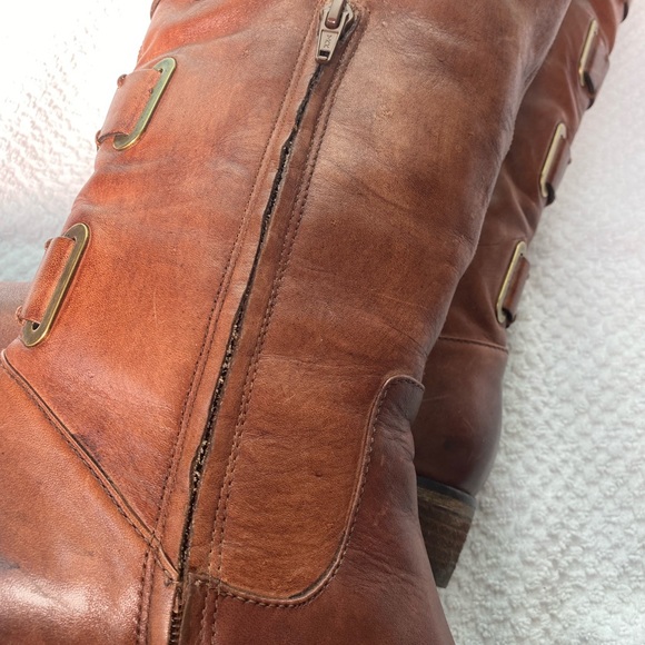 Arturo Chiang size 8 boots. - Picture 5 of 8